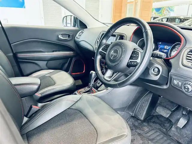クライスラー・ジープ ジープ コンパス トレイルホーク 大阪府 2020(令2)年 2.8万km グレー 100台限定車/ACC/純正ナビ/TV/バックカメラ/applecarplay/ハーフレザー/純正17インチAW/HIDヘッドライト/ブラインドスポット/クリアランスソナー/ETC/ドラレコ