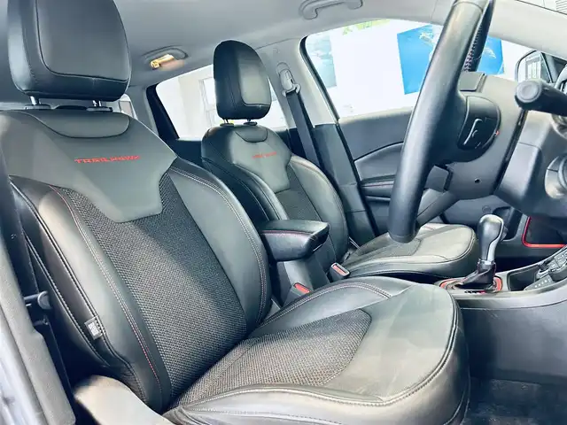 クライスラー・ジープ ジープ コンパス トレイルホーク 大阪府 2020(令2)年 2.8万km グレー 100台限定車/ACC/純正ナビ/TV/バックカメラ/applecarplay/ハーフレザー/純正17インチAW/HIDヘッドライト/ブラインドスポット/クリアランスソナー/ETC/ドラレコ