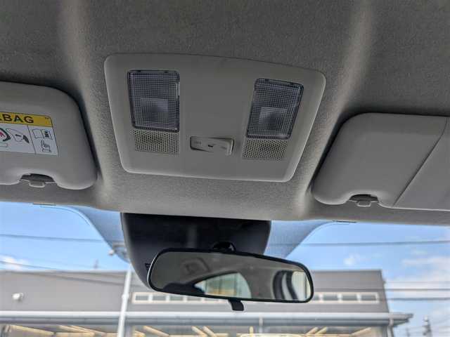 マツダ デミオ 13S 福井県 2017(平29)年 2.1万km スノーフレイクホワイトパールマイカ ワンオーナー車/LEDヘッドライト/前席シートヒーター/純正メモリナビ（CD/DVD/BT/USB/AUX）/フルセグテレビ/アイドリングストップ/スマート・シティ・ブレーキ・サポート/横滑り防止装置/盗難防止装置/スタッドレスタイヤ積込/純正フロアマット/スマートキー/純正ホイルキャップ/ダブル＋サイドエアバッグ/カーテンエアバッグ
