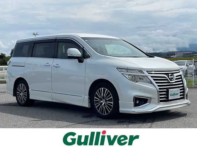 日産 エルグランド 250ハイウェイスター プレミアム 富山県 2015(平27)年 4.3万km ブリリアントホワイトパール 純正エアロ　/ＡＬＰＩＮＥ８型ナビ　/フリップダウンモニター　/全周囲カメラ　/フルセグ　/ＤＶＤ再生　/両側電動スライド/レザーシート/シートヒーター　/クルコン　/オートＬＥＤライト　/純正１８ＡＷ