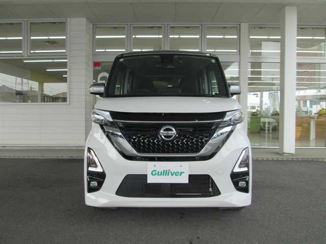 日産 ルークス HWS Gターボ プロパイロットED 千葉県 2021(令3)年 4.1万km チタニウムグレーM/シルキーホワイト 純正9インチナビ、フルセグTV/オーディオ【CD/DVD/SD/BT】/アランドビューモニター/両側パワースライドドア/エマージェンシーブレーキサポート/プロパイロット/車線逸脱警報/車線逸脱防止支援/ナビ連動ドライブレコーダー/レーダークルーズコントロール/LEDヘッドライト&LEDフォグ/純正15インチアルミホイール/スイッチ付き革巻きステアリング/アイドリングストップ/インテリジェントキー/新車整備手帳/取扱説明書/ナビ説明書