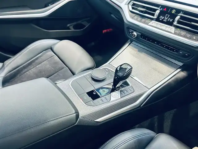 ＢＭＷ ３２０ｄ xDrive Mスポーツ 大阪府 2020(令2)年 6万km サファイアブラックP ワンオーナー/インテリジェントセーフティ/ハーフレザー/パワーシート/Dシートメモリ/シートヒーター/ACC/純正ナビ/バックカメラ/純正18インチAW/LEDヘッドライト/電動リアゲート/ブラインドスポット/ワイヤレス充電
