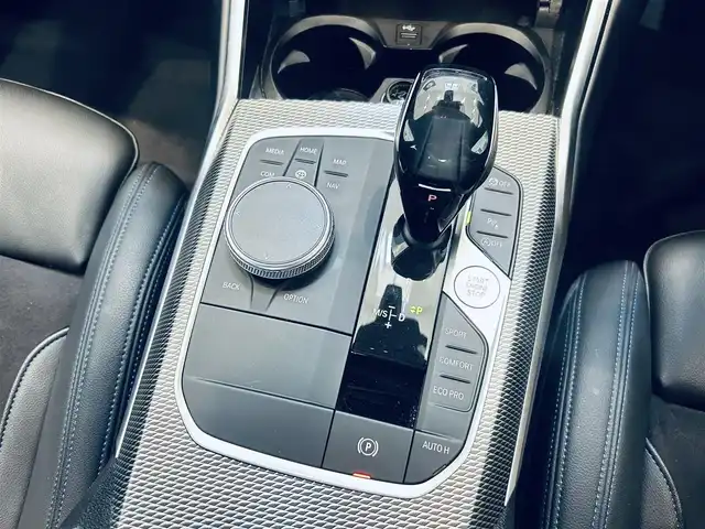 ＢＭＷ ３２０ｄ xDrive Mスポーツ 大阪府 2020(令2)年 6万km サファイアブラックP ワンオーナー/インテリジェントセーフティ/ハーフレザー/パワーシート/Dシートメモリ/シートヒーター/ACC/純正ナビ/バックカメラ/純正18インチAW/LEDヘッドライト/電動リアゲート/ブラインドスポット/ワイヤレス充電
