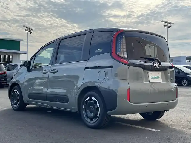 トヨタ シエンタ ハイブリッド Z 東京都 2025(令7)年 0.1千km グレーＭⅡ OPツートンカラー/純正１０型ディスプレィオーディオ＆フルセグ　/・ＡｐｐｌｅＣａｒＰｌａｙ＆ＡｎｄｒｏｉｄＡuｔｏ　/・Ｂｌｕｅｔｏｏｔｈ/USBタイプC/アラウンドビューモニター/セーフティセンス パーキングサポートブレーキ/セーフティセンス /（衝突回避支援パッケージ）/・プリクラッシュセーフティ/・レーダークルーズコントロール/・プロアクティブドライビングアシスト/・ロードサインアシスト/・レーントレーシングアシスト/ブラインドスポットモニター/両側パワースライドドア/プッシュエンジンスタート/ビルトインETC/スマートキー