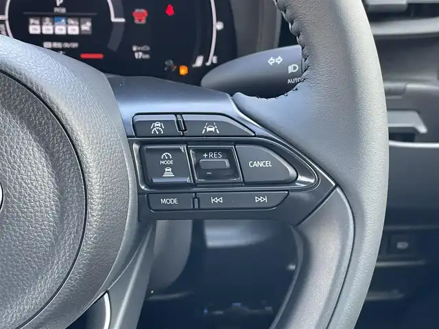 トヨタ シエンタ ハイブリッド Z 東京都 2025(令7)年 0.1千km グレーＭⅡ OPツートンカラー/純正１０型ディスプレィオーディオ＆フルセグ　/・ＡｐｐｌｅＣａｒＰｌａｙ＆ＡｎｄｒｏｉｄＡuｔｏ　/・Ｂｌｕｅｔｏｏｔｈ/USBタイプC/アラウンドビューモニター/セーフティセンス パーキングサポートブレーキ/セーフティセンス /（衝突回避支援パッケージ）/・プリクラッシュセーフティ/・レーダークルーズコントロール/・プロアクティブドライビングアシスト/・ロードサインアシスト/・レーントレーシングアシスト/ブラインドスポットモニター/両側パワースライドドア/プッシュエンジンスタート/ビルトインETC/スマートキー