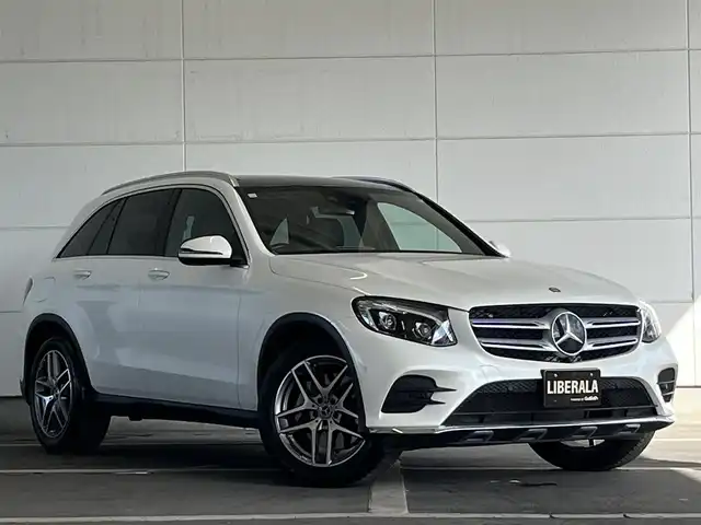 メルセデス・ベンツ ＧＬＣ２２０ d 4マチックスポーツ 本革 山形県 2020(令2)年 2.9万km 白 ブラックレザーシート/純正メーカーナビ/純正AMG１９インチアルミ/ビューモニター/コーナーセンサー /クルーズコントロール/ルーフレール/ブラックルーフ/プッシュスタートエンジン/保証書・取説/スペアキー