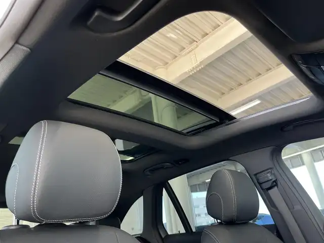 メルセデス・ベンツ ＧＬＣ２２０ d 4マチックスポーツ 本革 山形県 2020(令2)年 2.9万km 白 ブラックレザーシート/純正メーカーナビ/純正AMG１９インチアルミ/ビューモニター/コーナーセンサー /クルーズコントロール/ルーフレール/ブラックルーフ/プッシュスタートエンジン/保証書・取説/スペアキー