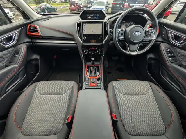 スバル フォレスター ハイブリッド X－ブレイク 福井県 2020(令2)年 7.2万km クリスタルホワイトP 純正8インチSDナビ/４WD/バック・サイド・フロントカメラ/純正１７インチAW/X-MODE/アイサイト/デジタルインナーミラー/前席パワーシート/シートメモリー/ステアリングヒーター/パドルシフト/前方ドライブレコーダー/全車速追従機能付クルーズコントロール/後方コーナーセンサー/ETC/AFS/BSM/オートホールド/本革巻きステアリング/レーンキープアシスト/横滑り防止装置/盗難防止装置/ダブル＋サイドエアバッグ/カーテンエアバッグ/純正フロアマット/スマートキー