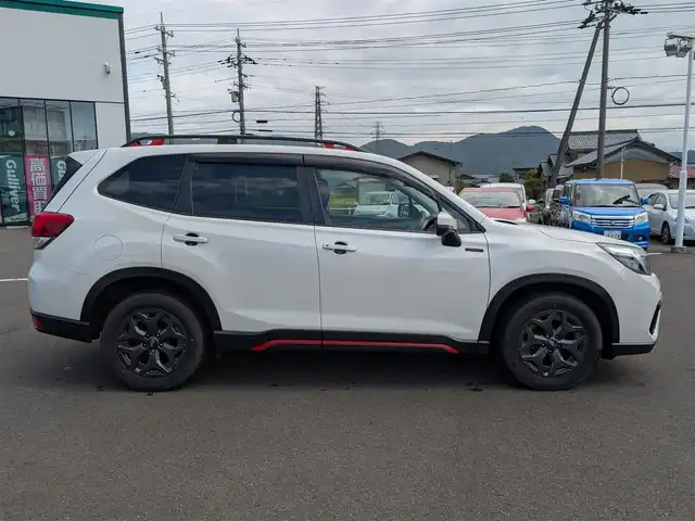 スバル フォレスター ハイブリッド X－ブレイク 福井県 2020(令2)年 7.2万km クリスタルホワイトP 純正8インチSDナビ/４WD/バック・サイド・フロントカメラ/純正１７インチAW/X-MODE/アイサイト/デジタルインナーミラー/前席パワーシート/シートメモリー/ステアリングヒーター/パドルシフト/前方ドライブレコーダー/全車速追従機能付クルーズコントロール/後方コーナーセンサー/ETC/AFS/BSM/オートホールド/本革巻きステアリング/レーンキープアシスト/横滑り防止装置/盗難防止装置/ダブル＋サイドエアバッグ/カーテンエアバッグ/純正フロアマット/スマートキー