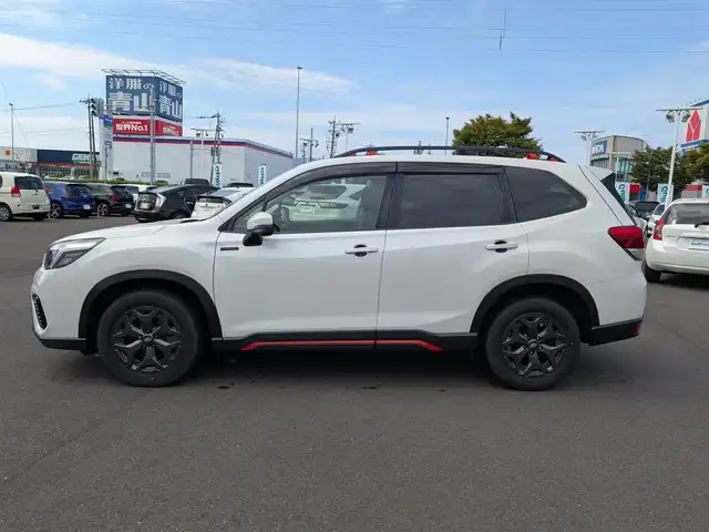 スバル フォレスター ハイブリッド X－ブレイク 福井県 2020(令2)年 7.2万km クリスタルホワイトP 純正8インチSDナビ/４WD/バック・サイド・フロントカメラ/純正１７インチAW/X-MODE/アイサイト/デジタルインナーミラー/前席パワーシート/シートメモリー/ステアリングヒーター/パドルシフト/前方ドライブレコーダー/全車速追従機能付クルーズコントロール/後方コーナーセンサー/ETC/AFS/BSM/オートホールド/本革巻きステアリング/レーンキープアシスト/横滑り防止装置/盗難防止装置/ダブル＋サイドエアバッグ/カーテンエアバッグ/純正フロアマット/スマートキー