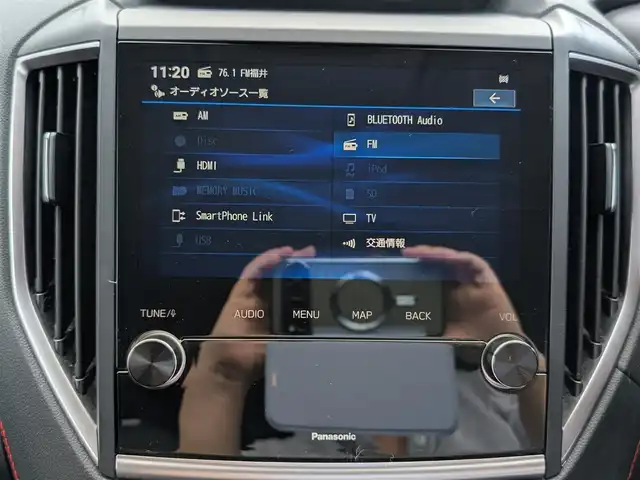 スバル フォレスター ハイブリッド X－ブレイク 福井県 2020(令2)年 7.2万km クリスタルホワイトP 純正8インチSDナビ/４WD/バック・サイド・フロントカメラ/純正１７インチAW/X-MODE/アイサイト/デジタルインナーミラー/前席パワーシート/シートメモリー/ステアリングヒーター/パドルシフト/前方ドライブレコーダー/全車速追従機能付クルーズコントロール/後方コーナーセンサー/ETC/AFS/BSM/オートホールド/本革巻きステアリング/レーンキープアシスト/横滑り防止装置/盗難防止装置/ダブル＋サイドエアバッグ/カーテンエアバッグ/純正フロアマット/スマートキー
