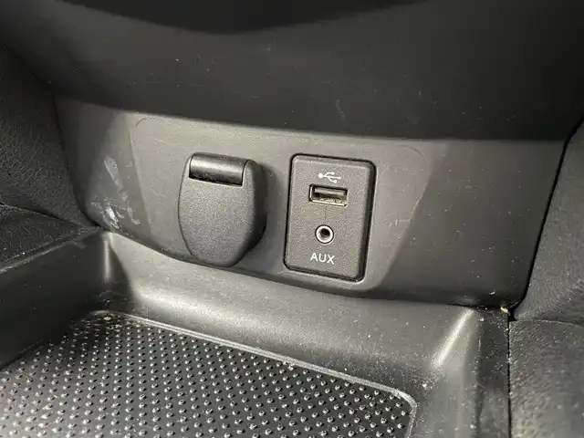 日産 エクストレイル 20X エマージェンシーブレーキ 愛知県 2015(平27)年 9.9万km ブリリアントホワイトパール (株)IDOMが運営する【じしゃロン名古屋鳴海店】の自社ローン専用車両になりますこちらは現金またはオートローンご利用時の価格です。自社ローンご希望の方は別途その旨お申付け下さい/4WD/純正メモリーナビ/アラウンドビューモニター/ビルトインETC/前席シートヒーター/クルーズコントロール(追跡なし)/LEDオートライト/保証書/取扱説明書/スペアキー