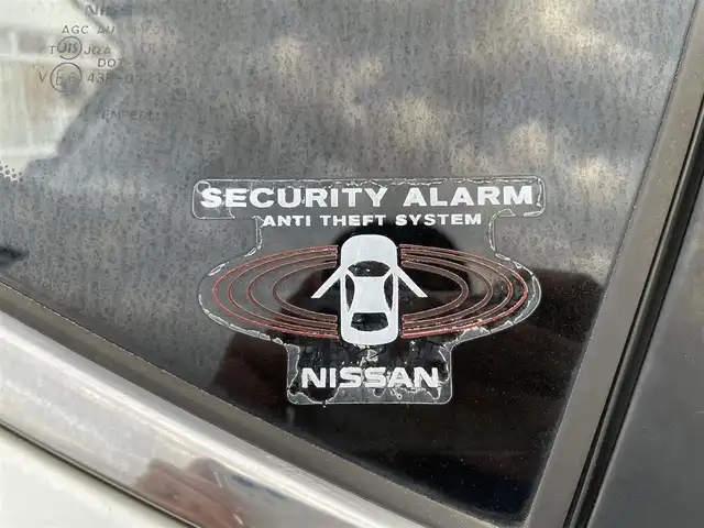 日産 エクストレイル 20X エマージェンシーブレーキ 愛知県 2015(平27)年 9.9万km ブリリアントホワイトパール (株)IDOMが運営する【じしゃロン名古屋鳴海店】の自社ローン専用車両になりますこちらは現金またはオートローンご利用時の価格です。自社ローンご希望の方は別途その旨お申付け下さい/4WD/純正メモリーナビ/アラウンドビューモニター/ビルトインETC/前席シートヒーター/クルーズコントロール(追跡なし)/LEDオートライト/保証書/取扱説明書/スペアキー