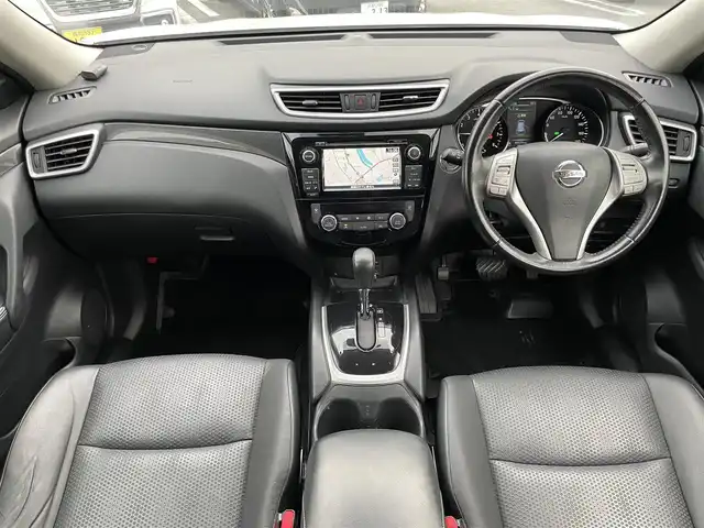 日産 エクストレイル 20X エマージェンシーブレーキ 愛知県 2015(平27)年 9.9万km ブリリアントホワイトパール (株)IDOMが運営する【じしゃロン名古屋鳴海店】の自社ローン専用車両になりますこちらは現金またはオートローンご利用時の価格です。自社ローンご希望の方は別途その旨お申付け下さい/4WD/純正メモリーナビ/アラウンドビューモニター/ビルトインETC/前席シートヒーター/クルーズコントロール(追跡なし)/LEDオートライト/保証書/取扱説明書/スペアキー