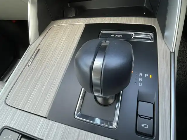 マツダ ＣＸ－６０ 25S エクスクルーシブモード 埼玉県 2023(令5)年 1.5万km プラチナクォーツメタリック 白革シート/シートヒーター＆エアシート/純正12.3型ナビTV/BOSEサウンド/360度カメラ/LEDヘッドライト/クリアランスソナー/パワーバックドア/純正19インチAW/BSM/ワイヤレス充電/プッシュスタート/スマートキー/保証書付整備手帳