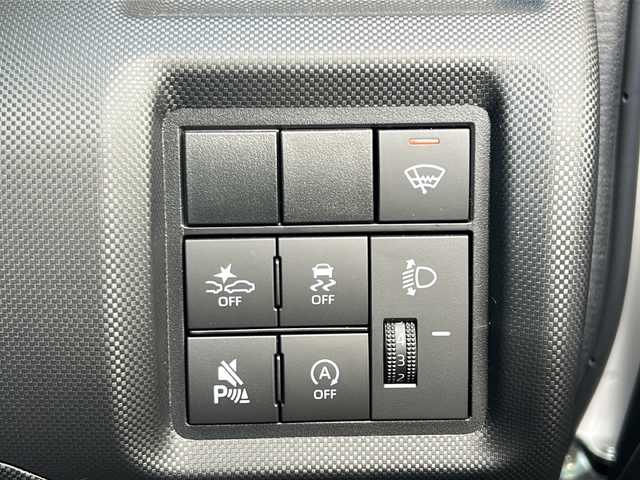 ダイハツ ロッキー X 山形県 2025(令7)年 0.1千km シャイニングホワイトパール ワンオーナー/4WD/衝突被害軽減ブレーキ/横滑り防止装置/寒冷地仕様/後方コーナーセンサー/9inchディスプレイオーディオ/（Bluetooth/AppleCarPlay/AndroidAuto/フルセグ)/全方位カメラ/LEDオートライト/オートマチックハイビーム/DNシートヒーター/純正AW/純正フロアマット/電動格納ウィンカーミラー/スマートキー×2/エンジンスターター/ドアバイザー