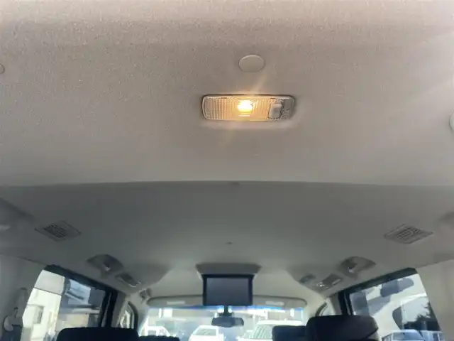 日産 セレナ HWS S HV Vセレ +Sefty 静岡県 2015(平27)年 8.7万km ブリリアントホワイトパール エマージェンシーブレーキ/アラウンドビューモニター/横滑り防止機能/車線逸脱警報/クルーズコントロール/フリップダウンモニター/純正SDナビ/・フルセグ/Bluetooth/SD/CD/DVD/両側パワースライドドア/LEDヘッドライト/フォグライト/スマートキーｘ２/プッシュスタート/2列目サンシェード/2列目パーソナルテーブル/純正16インチAW/ETC/ドアバイザー/純正フロアマット/新車時保証書/取扱説明書