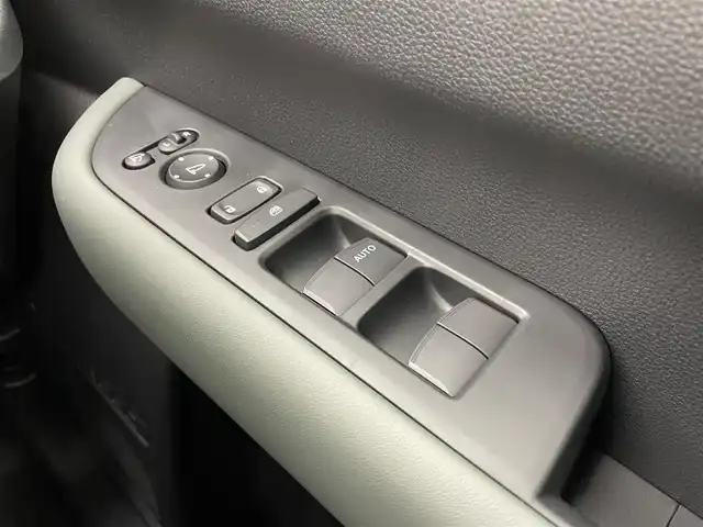 ホンダ フリード ハイブリット e:HEV クロスター 宮城県 2025(令7)年 0.1千km クリスタルブラックパール e:HEV クロスター　4WD　2LE80Z　6人　9インチナビ　LXM-242ZFNI(207680円)/登録済未使用車/純正９型ナビ/バックモニター/両側オートスライドドア/アダプティブクルーズコントロール/衝突軽減ブレーキ/レーンキープアシスト/オートハイビーム/シートヒーター/ハーフレザーシート/LEDヘッドライト/ルーフレール/フロントウィンドウ熱線