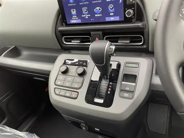 ホンダ フリード ハイブリット e:HEV クロスター 宮城県 2025(令7)年 0.1千km クリスタルブラックパール e:HEV クロスター　4WD　2LE80Z　6人　9インチナビ　LXM-242ZFNI(207680円)/登録済未使用車/純正９型ナビ/バックモニター/両側オートスライドドア/アダプティブクルーズコントロール/衝突軽減ブレーキ/レーンキープアシスト/オートハイビーム/シートヒーター/ハーフレザーシート/LEDヘッドライト/ルーフレール/フロントウィンドウ熱線