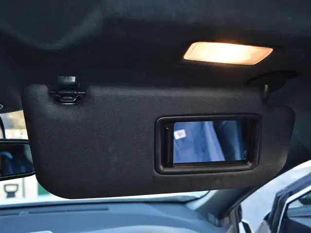 トヨタ Ｃ－ＨＲ G 栃木県 2018(平30)年 8.5万km ブラック/ホワイトパールクリスタルシャイン 2トーン ディーラー点検記録簿/[R1.2.4]/Toyota Safety Sense/[PCS/LDA/AHB]/ブラインドスポットモニター/レーダークルーズコントロール/クリアランスソナー/リアクロストラフィックアラート/運転支援機能/[ECB/ABS/ブレーキアシスト/VSC/S-VSC/TRC/ヒルスタートアシストコントロール/EPS]/純正T-Connect9インチナビゲーションシステム/[フルセグ/AM/FM/CD/DVD/BT]/オートライト/LEDヘッドライト/LEDフォグライト/シートヒーター[前席]/ビルトインETC2.0/電動パーキング/電動格納ミラー/ウィンカーミラー/スマートスペアキー×1/取扱説明書/保証書