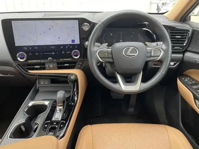 レクサス ＮＸ 350h バージョンL 富山県 2023(令5)年 2.1万km グラファイトブラックガラスフレーク パノラマルーフ/パノラミックビューモニター/ブラウンレザーシート/14インチナビ/フルセグＴＶ/Bluetooth/AC１００V電源/前席パワーシート/前席シートヒーター/前席エアシート/パドルシフト/セーフティシステムプラス/レーダークルーズコントロール/レーンキープアシスト/ブラインドスポットモニター/ヘッドアップディスプレイ/パワーバックドア/3眼LEDヘッドライト/ルーフレール