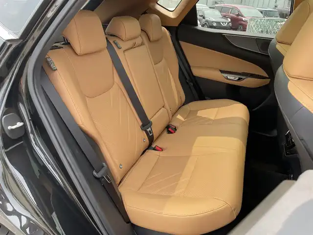 レクサス ＮＸ 350h バージョンL 富山県 2023(令5)年 2.1万km グラファイトブラックガラスフレーク パノラマルーフ/パノラミックビューモニター/ブラウンレザーシート/14インチナビ/フルセグＴＶ/Bluetooth/AC１００V電源/前席パワーシート/前席シートヒーター/前席エアシート/パドルシフト/セーフティシステムプラス/レーダークルーズコントロール/レーンキープアシスト/ブラインドスポットモニター/ヘッドアップディスプレイ/パワーバックドア/3眼LEDヘッドライト/ルーフレール