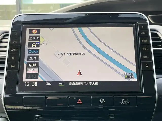 日産 セレナ ハイウェイスター V 奈良県 2019(令1)年 4.1万km ブリリアントホワイトパール 純正９インチナビ　/フルセグＴＶ　/BT/CD/DVD/Blu-ray/iPod/SD/USB/全方位カメラ　/ドライブレコーダー　/ビルトインＥＴＣ　/両側パワースライドドア　/前後コーナーセンサー　/プロパイロット　/衝突被害軽減システム　/ＬＥＤヘッドライト　/追従クルーズコントロール/AUTOHOLD/三列シート