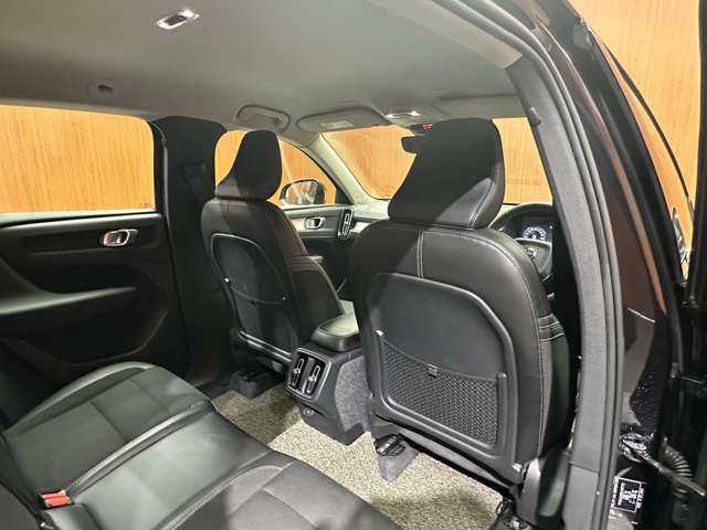 ボルボ ＸＣ４０ T4 AWD モメンタム 千葉県 2019(平31)年 5.2万km 黒 ＡＣＣ　/半革　/ナビ　/ＴＶ　/ＣａｒＰｌａｙ　/Ｂｌｕｅｔｏｏｔｈ接続　/３６０°パーキングアシスト　/電動リアゲート　/運転席パワーシート　/ＬＥＤヘッドライト　/衝突軽減Ｂ　/ＢＳＭ　/ＬＫＡ　/禁煙車　/ＥＴＣ