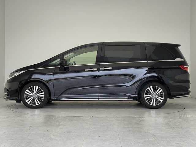 ホンダ オデッセイ ハイブリッド アブソルート・EXホンダセンジング 愛知県 2020(令2)年 6.2万km プレミアムスパークルブラックパール 衝突軽減システム/純正９型SDナビ/全方位カメラ/両側パワースライドドア/レーダークルーズコントロール/シートヒーター/Bluetooth/CD/DVD/バックカメラ/パワーシート/コーナーセンサー/純正アルミホイール/ＥＴＣ２．０/LEDヘッドライト/ドライブレコーダー/ステアリングスイッチ/スマートキー/プッシュスタート