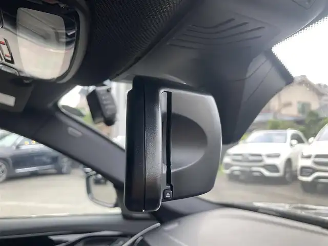 ＢＭＷ ５２３ｄ ED ミッション:インポッシブル 熊本県 2018(平30)年 2.7万km サファイアブラックP ・スマートキー/・プッシュスタート/・インテリジェントセーフティ/・注意喚起アシスタント/・PDC自動起動/・アクティブPDC緊急ブレーキ/・パーキングアシスト/・ハイビームアシスト/・クルーズコントロール(追従式)/・パワーシート/・純正HDDナビ/　【DVD・Bluetooth・USB・MSV・AppleCarPlay】/・harman/kardonサウンドシステム/・フルセグTV/・全方位カメラ/・ドライブレコーダー(前方録画)/・パワートランク/・LEDヘッドランプ/・LEDフォグランプ/・純正マット/・保証書/取説