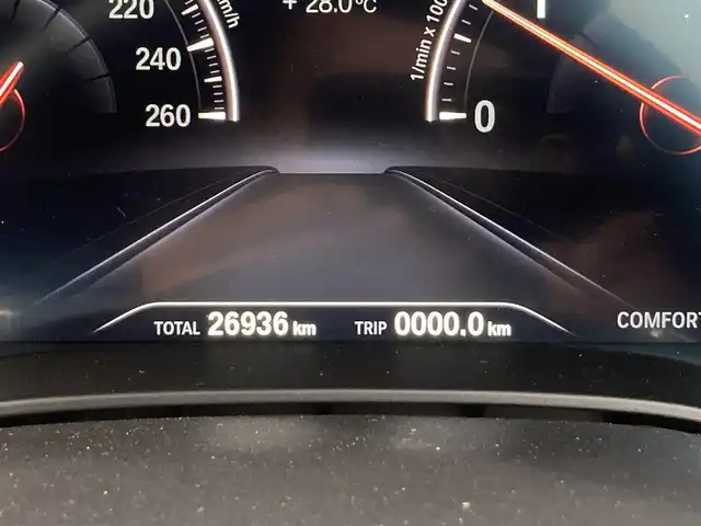 ＢＭＷ ５２３ｄ ED ミッション:インポッシブル 熊本県 2018(平30)年 2.7万km サファイアブラックP ・スマートキー/・プッシュスタート/・インテリジェントセーフティ/・注意喚起アシスタント/・PDC自動起動/・アクティブPDC緊急ブレーキ/・パーキングアシスト/・ハイビームアシスト/・クルーズコントロール(追従式)/・パワーシート/・純正HDDナビ/　【DVD・Bluetooth・USB・MSV・AppleCarPlay】/・harman/kardonサウンドシステム/・フルセグTV/・全方位カメラ/・ドライブレコーダー(前方録画)/・パワートランク/・LEDヘッドランプ/・LEDフォグランプ/・純正マット/・保証書/取説
