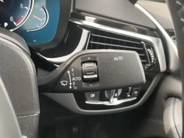 ＢＭＷ ５２３ｄ ED ミッション:インポッシブル 熊本県 2018(平30)年 2.7万km サファイアブラックP ・スマートキー/・プッシュスタート/・インテリジェントセーフティ/・注意喚起アシスタント/・PDC自動起動/・アクティブPDC緊急ブレーキ/・パーキングアシスト/・ハイビームアシスト/・クルーズコントロール(追従式)/・パワーシート/・純正HDDナビ/　【DVD・Bluetooth・USB・MSV・AppleCarPlay】/・harman/kardonサウンドシステム/・フルセグTV/・全方位カメラ/・ドライブレコーダー(前方録画)/・パワートランク/・LEDヘッドランプ/・LEDフォグランプ/・純正マット/・保証書/取説
