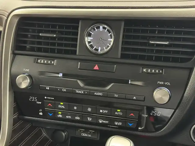 レクサス ＲＸ 450h バージョンL 三重県 2019(令1)年 6万km ソニッククォーツ ハイブリッド/4WD/MTモード付CVT/12.3型ナビ（AM/FM/CD/DVD/SDREC/SD/USB/Bluetooth/Miracast/AUX/TV）/パノラミックビューモニター/モデリスタエアロ（F/S/R下）/ドライブレコーダー 前後（デジタルミラー内蔵型）/ETC2.0/LEXUS Safety System＋/●プリクラッシュセーフティ/●レーンキーピングアシスト/●レーダークルコン（全車速追従機能付）/●オートハイビーム/・ブラインドスポットモニター＆リヤクロストラフィックアラート・オートブレーキ/・ロードサインアシスト/・先行車発進告知機能/・【OP】ITS Connect/装備/・【OP】パノラマルーフ/・【OP】ルーフレール/・デジタルインナーミラー（外品）/・セミアニリン本革シート（茶色）/・パワーシート（D/Nメモリー付10way/2nd）/・シートヒーター（D/N/2nd左右）＆ベンチレーション（D/N）/・ステアリングヒーター/・タッチレスパワーバックドア/・AC100Vコンセント（100W）/・カラーヘッドアップディスプレイ/・左右独立オートエアコン/・オートワイパー/・純正20inAW/・保/取/ナビ取/・スマートキーx2、カードキーx1