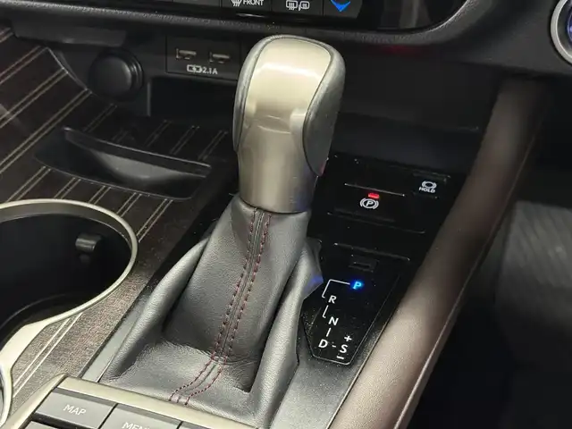 レクサス ＲＸ 450h バージョンL 三重県 2019(令1)年 6万km ソニッククォーツ ハイブリッド/4WD/MTモード付CVT/12.3型ナビ（AM/FM/CD/DVD/SDREC/SD/USB/Bluetooth/Miracast/AUX/TV）/パノラミックビューモニター/モデリスタエアロ（F/S/R下）/ドライブレコーダー 前後（デジタルミラー内蔵型）/ETC2.0/LEXUS Safety System＋/●プリクラッシュセーフティ/●レーンキーピングアシスト/●レーダークルコン（全車速追従機能付）/●オートハイビーム/・ブラインドスポットモニター＆リヤクロストラフィックアラート・オートブレーキ/・ロードサインアシスト/・先行車発進告知機能/・【OP】ITS Connect/装備/・【OP】パノラマルーフ/・【OP】ルーフレール/・デジタルインナーミラー（外品）/・セミアニリン本革シート（茶色）/・パワーシート（D/Nメモリー付10way/2nd）/・シートヒーター（D/N/2nd左右）＆ベンチレーション（D/N）/・ステアリングヒーター/・タッチレスパワーバックドア/・AC100Vコンセント（100W）/・カラーヘッドアップディスプレイ/・左右独立オートエアコン/・オートワイパー/・純正20inAW/・保/取/ナビ取/・スマートキーx2、カードキーx1