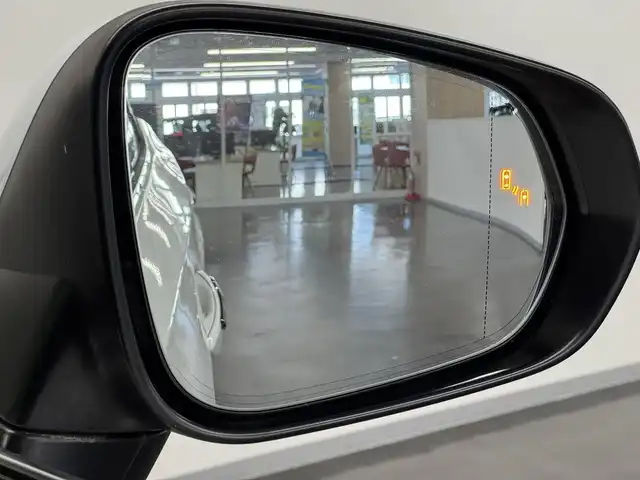 レクサス ＲＸ 450h バージョンL 三重県 2019(令1)年 6万km ソニッククォーツ ハイブリッド/4WD/MTモード付CVT/12.3型ナビ（AM/FM/CD/DVD/SDREC/SD/USB/Bluetooth/Miracast/AUX/TV）/パノラミックビューモニター/モデリスタエアロ（F/S/R下）/ドライブレコーダー 前後（デジタルミラー内蔵型）/ETC2.0/LEXUS Safety System＋/●プリクラッシュセーフティ/●レーンキーピングアシスト/●レーダークルコン（全車速追従機能付）/●オートハイビーム/・ブラインドスポットモニター＆リヤクロストラフィックアラート・オートブレーキ/・ロードサインアシスト/・先行車発進告知機能/・【OP】ITS Connect/装備/・【OP】パノラマルーフ/・【OP】ルーフレール/・デジタルインナーミラー（外品）/・セミアニリン本革シート（茶色）/・パワーシート（D/Nメモリー付10way/2nd）/・シートヒーター（D/N/2nd左右）＆ベンチレーション（D/N）/・ステアリングヒーター/・タッチレスパワーバックドア/・AC100Vコンセント（100W）/・カラーヘッドアップディスプレイ/・左右独立オートエアコン/・オートワイパー/・純正20inAW/・保/取/ナビ取/・スマートキーx2、カードキーx1