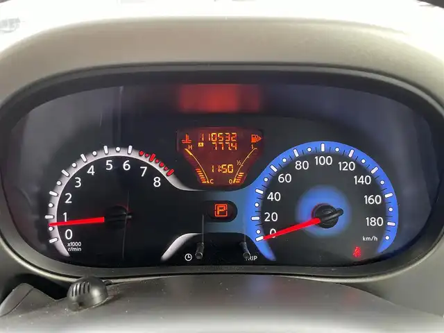日産 キューブ 15X 東京都 2016(平28)年 11.1万km ブリリアントホワイトパール ワンオーナー/純正メモリナビ/（DVD/フルセグTV/Bluetooth/MSV）/バックカメラ/ETC/ドライブレコーダー/横滑り防止機能/スマートキー/スペアキー1本/保証書/取扱説明書