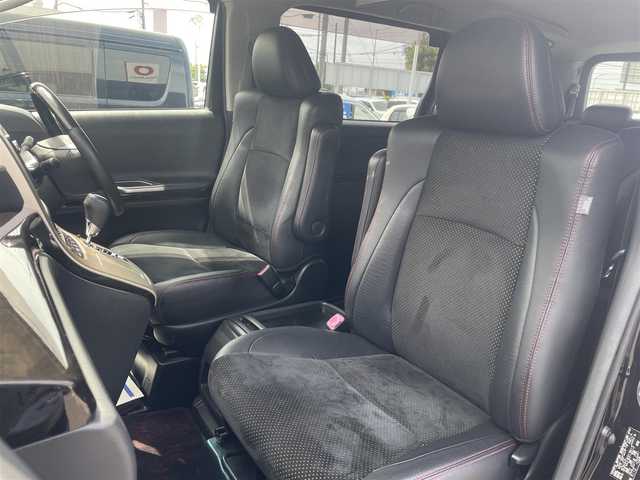 トヨタ ヴェルファイア 2．4Z ゴールデンアイズⅡ 鳥取県 2014(平26)年 13.3万km ブラック (株)IDOMが運営する【じしゃロン鳥取店】の自社ローン専用車両になります。こちらは現金またはオートローンご利用時の価格です。自社ローンご希望の方は別途その旨お申付け下さい/純正SDナビ（NSZT-W62G）/・フルセグ/CD/DVD/BT/バックカメラ/純正フリップダウンモニター/両側パワースライドドア/HIDオートライト/2列目オットマンシート/ウッドコンビステアリング/ステアリングスイッチ/クルーズコントロール/前後クリアランスソナー/パワーバックドア/ビルトインETC/スマートキー×2/プッシュスタート
