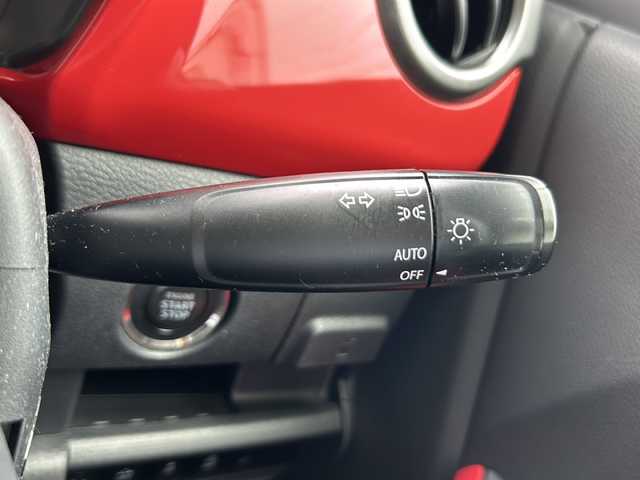 スズキ ハスラー Jスタイル 静岡県 2015(平27)年 7.8万km フェニックスレッドパール/ホワイト2トーンルーフ 社外オーディオ/・CD/・USB/・AM/・FM/主要装備/・衝突軽減/・横滑り防止装置/・シートヒーターD+N席/・ETC/・オートライト/・フォグランプ/・純正フロアマット/・スマートキー/・プッシュスタート/・AAC/・Wエアバック