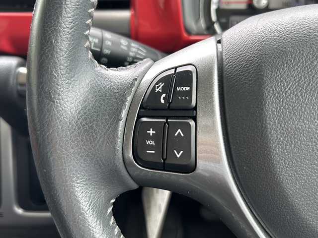 スズキ ハスラー Jスタイル 静岡県 2015(平27)年 7.8万km フェニックスレッドパール/ホワイト2トーンルーフ 社外オーディオ/・CD/・USB/・AM/・FM/主要装備/・衝突軽減/・横滑り防止装置/・シートヒーターD+N席/・ETC/・オートライト/・フォグランプ/・純正フロアマット/・スマートキー/・プッシュスタート/・AAC/・Wエアバック