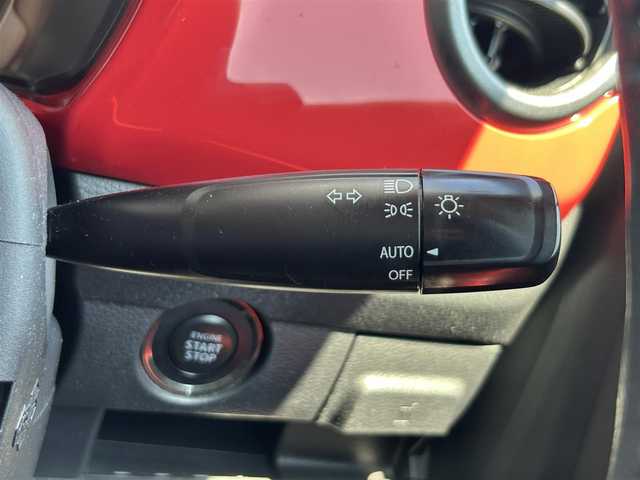 スズキ ハスラー Jスタイル 静岡県 2015(平27)年 7.8万km フェニックスレッドパール/ホワイト2トーンルーフ 社外オーディオ/・CD/・USB/・AM/・FM/主要装備/・衝突軽減/・横滑り防止装置/・シートヒーターD+N席/・ETC/・オートライト/・フォグランプ/・純正フロアマット/・スマートキー/・プッシュスタート/・AAC/・Wエアバック