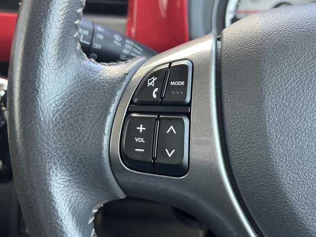 スズキ ハスラー Jスタイル 静岡県 2015(平27)年 7.8万km フェニックスレッドパール/ホワイト2トーンルーフ 社外オーディオ/・CD/・USB/・AM/・FM/主要装備/・衝突軽減/・横滑り防止装置/・シートヒーターD+N席/・ETC/・オートライト/・フォグランプ/・純正フロアマット/・スマートキー/・プッシュスタート/・AAC/・Wエアバック