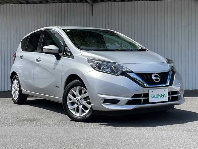 日産 ノート e－パワー X FOUR 長野県 2018(平30)年 4.4万km シルバー ４WD/エマージェンシーブレーキ/純正メモリナビフルセグTV/バックカメラ/純正エンジンスターター/前後コーナーセンサー /純正15インチアルミ/スペアキー