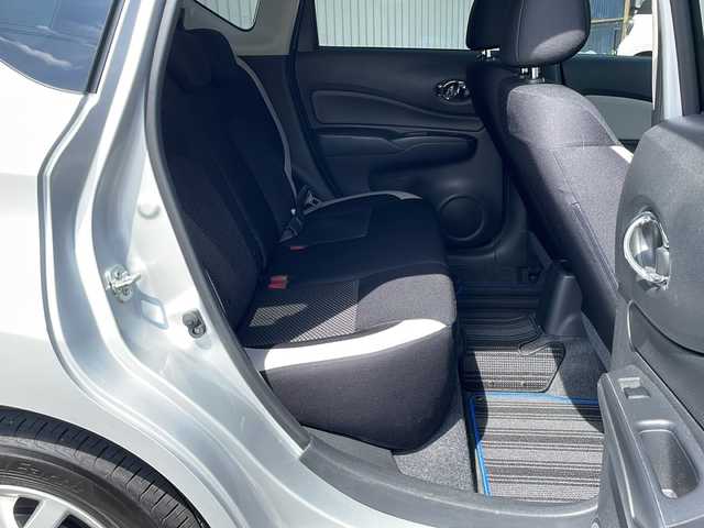 日産 ノート e－パワー X FOUR 長野県 2018(平30)年 4.4万km シルバー ４WD/エマージェンシーブレーキ/純正メモリナビフルセグTV/バックカメラ/純正エンジンスターター/前後コーナーセンサー /純正15インチアルミ/スペアキー