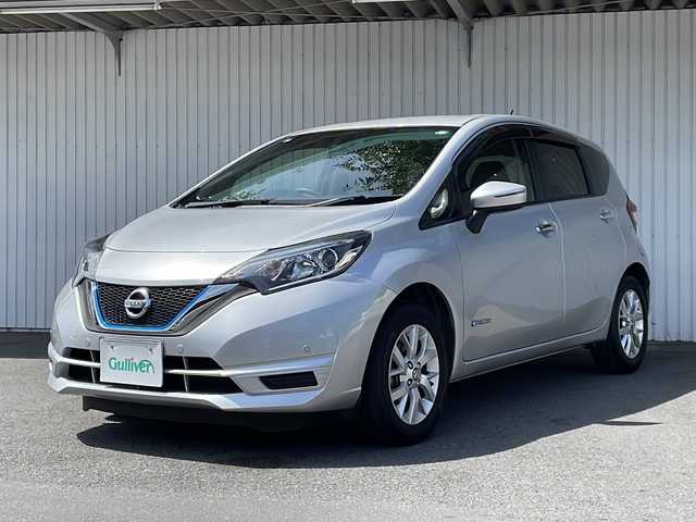 日産 ノート e－パワー X FOUR 長野県 2018(平30)年 4.4万km シルバー ４WD/エマージェンシーブレーキ/純正メモリナビフルセグTV/バックカメラ/純正エンジンスターター/前後コーナーセンサー /純正15インチアルミ/スペアキー