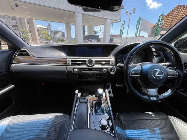 レクサス ＧＳ 300h Fスポーツ 岡山県 2016(平28)年 8万km グラファイトブラックガラスフレーク 登録時走行距離79379km/純正SDナビ/(AM/FM/DISC/TV/USB/BT)/レーンキープアシスト/ブレーキホールド/シートメモリ/パワーシート/D+Nシートヒーター/D+Nエアシート/ETC2.0/クルーズコントロール/パドルシフト/オートマチックハイビーム/スマートキー/スペアキー×1/カードキー×1/プッシュスタート/純正１９インチアルミホイール