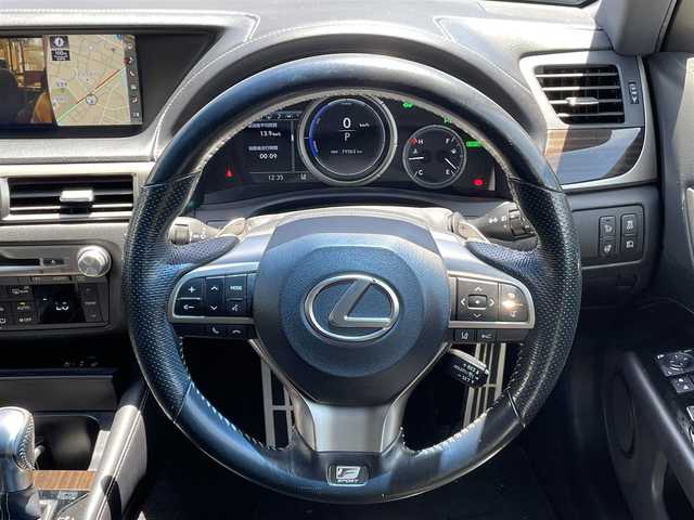 レクサス ＧＳ 300h Fスポーツ 岡山県 2016(平28)年 8万km グラファイトブラックガラスフレーク 登録時走行距離79379km/純正SDナビ/(AM/FM/DISC/TV/USB/BT)/レーンキープアシスト/ブレーキホールド/シートメモリ/パワーシート/D+Nシートヒーター/D+Nエアシート/ETC2.0/クルーズコントロール/パドルシフト/オートマチックハイビーム/スマートキー/スペアキー×1/カードキー×1/プッシュスタート/純正１９インチアルミホイール