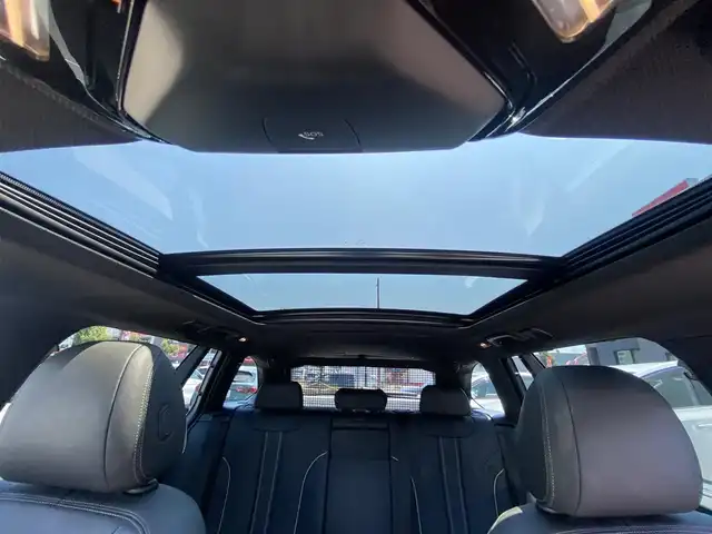 ＢＭＷ ５３０ｉ ツーリング Mスポーツ 福岡県 2020(令2)年 1.8万km アルピンホワイトⅢ ・1オーナー/・サンルーフ/・アクティブクルーズコントロール/・純正メモリーナビ/USB/Bluetooth/CD/DVD/・全方位カメラ/・黒革シート/シートヒーター/・社外前後ドライブレコーダー/・フルセグ/・ETC/・純正19AW/・プッシュスタート/・パーキングアシスト/・アイドリングストップ/・スマートキー/・電動リアゲート/・パワーシート/・レーンキープアシスト/・オートライト/・LEDライト/・パドルシフト