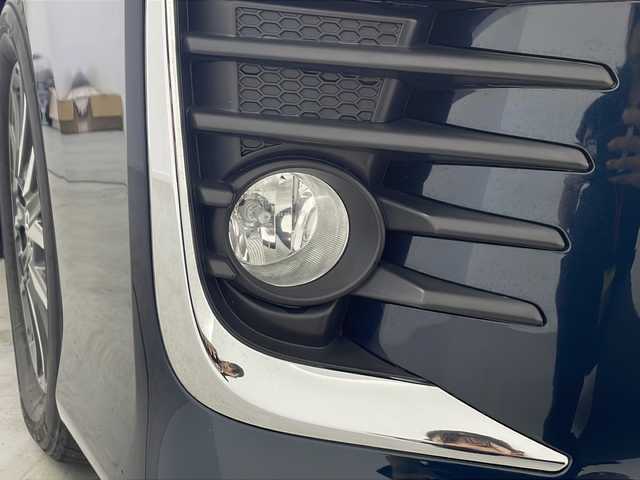 トヨタ ヴォクシー ZS 愛知県 2015(平27)年 5.3万km ブラッキッシュアゲハガラスフレーク /禁煙車//ワンオーナー車//純正ナビ//フルセグTV//バックカメラ//ビルトインETC//社外前方ドライブレコーダー//LEDヘッドライト//オートライト//左側パワースライドドア//後席サンシェード//純正16インチアルミホイール//純正フロアマット//純正ドアバイザー//革巻きステアリング//ステアリングスイッチ//プッシュスタート//電動格納ミラーウィンカー//アイドリングストップ//新車保証書・取扱説明書//スペアキー