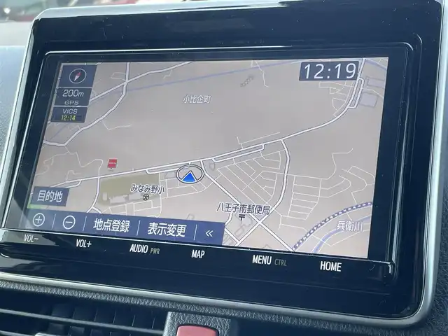 トヨタ エスクァイア ハイブリッド Gi 東京都 2020(令2)年 6万km ホワイトパールクリスタルシャイン 純正9インチメモリナビゲーション/【フルセグ/Bluetooth/DVD/MSV】/１２．１インチフリップダウンモニター/バックカメラ/純正15inアルミホイール/冬タイヤ×ホイール積込/クルーズコントロール/ビルトインETC/LEDヘッドライト（AUTO機能付き）/シートヒーター/横滑り防止機能/衝突軽減システム/車線逸脱防止システム/プッシュスタート/コーナーセンサー/純正フロアマット/新車保証書/取扱説明書/スペアキー×１