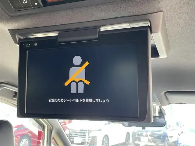トヨタ エスクァイア ハイブリッド Gi 東京都 2020(令2)年 6万km ホワイトパールクリスタルシャイン 純正9インチメモリナビゲーション/【フルセグ/Bluetooth/DVD/MSV】/１２．１インチフリップダウンモニター/バックカメラ/純正15inアルミホイール/冬タイヤ×ホイール積込/クルーズコントロール/ビルトインETC/LEDヘッドライト（AUTO機能付き）/シートヒーター/横滑り防止機能/衝突軽減システム/車線逸脱防止システム/プッシュスタート/コーナーセンサー/純正フロアマット/新車保証書/取扱説明書/スペアキー×１
